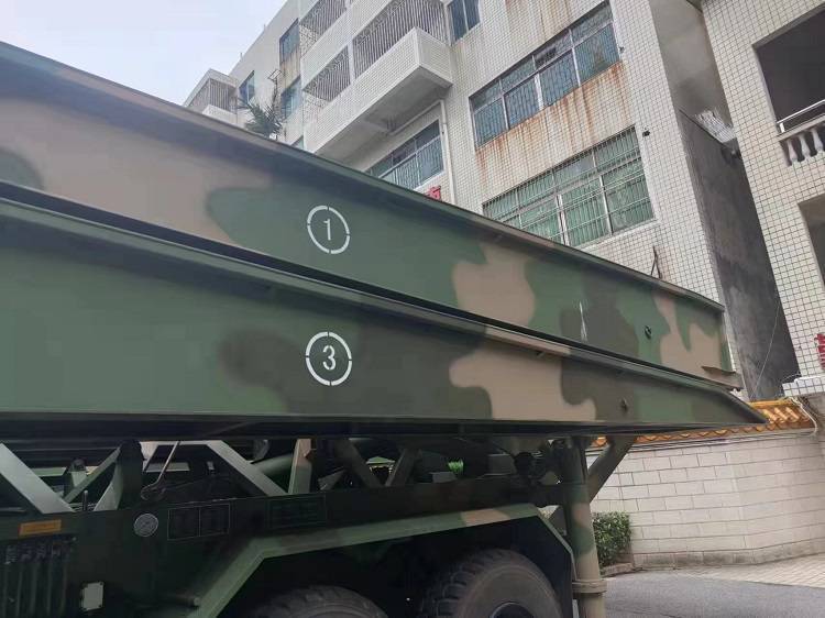 大渡口迷彩漆是一种通过多色斑块